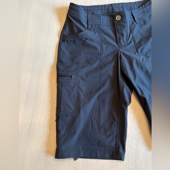 Women’s Black Kuhl Hiking Shorts‎ Size 4 - Picture 3 of 9